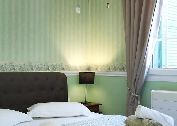 Elite Escape 度假居 *